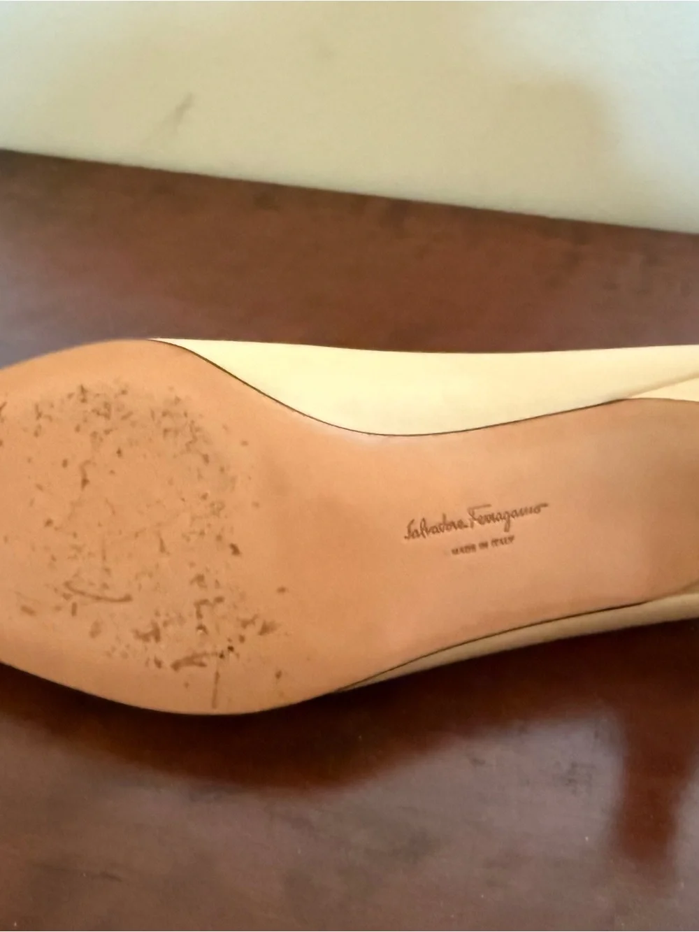 Salvatore Ferragamo Beige Leather Flats with Black Patent Toe - Picture 5 of 11
